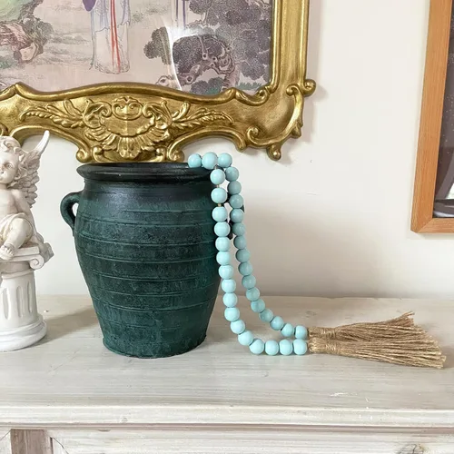 Vista 6 de OMISHE Guirnalda de cuentas de madera de 59 pulgadas con borlas, cuentas decorativas, guirnalda de cuentas de madera de granja para colgar