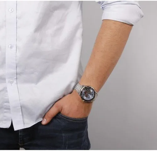 Vista 5 de Guess W0479G2 Reloj de pulsera y caja de acero plateado para hombre de 1772 in