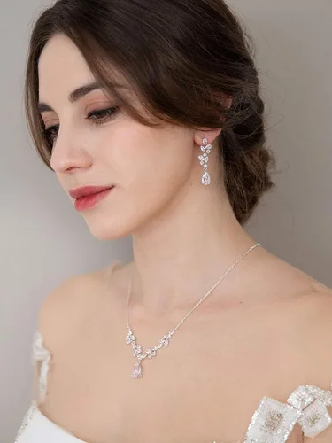 Vista 3 de SWEETV Juego de joyas de boda para novias, damas de honor, circonita cúbica, lágrima, collar y aretes, joyería de boda para mujer