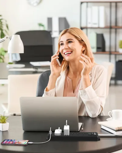 Vista 4 de Regleta protectora contra sobretensiones, 5 tomas ampliamente espaciadas, 3 puertos USB con cable de extensión resistente de 5 pies, enchufe plano