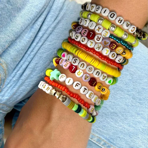 Vista 6 de Gpurplebud Pulseras y calcomanías de amistad, pulseras de cuentas o pulseras de arcilla polimérica, traje inspirado en álbum, regalos para fanáticos