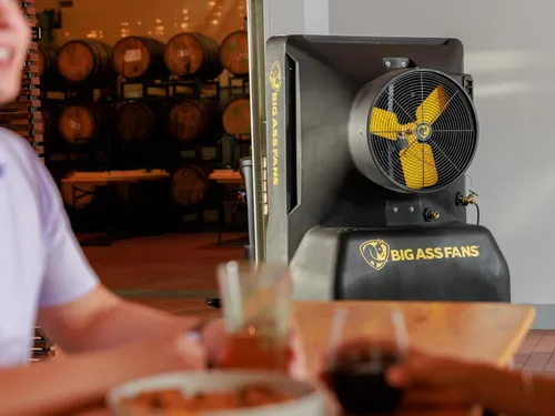 Vista 9 de Big Ass Fans - Cool-Space 350 - Enfriador evaporativo portátil para pantanos, uso en interiores y exteriores, capacidad de 16 galones, velocidad