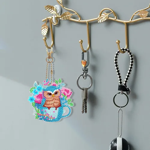 Vista 4 de LUSandy Juego de 6 llaveros de pintura de diamante con diseño de búho y flores azules 5D para adultos, diseño especial de búho de doble cara