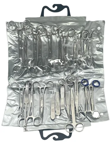 Vista 4 de Juego de 82 instrumentos veterinarios alemanes de acero inoxidable premium - Incluye pinzas Kelly, pinzas mosquito, pinza de toalla CARMALT, Mayo