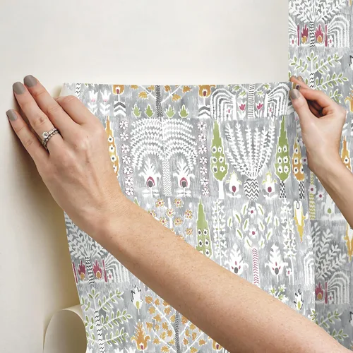 Vista 4 de RoomMates RMK12370PL - Papel pintado persa Ikat para despegar y pegar, gris, verde, amarillo, blanco