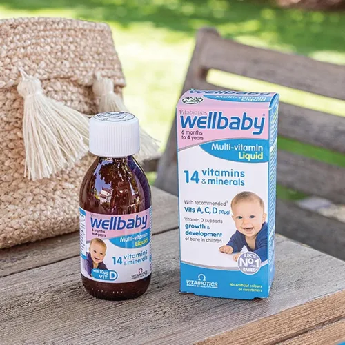 Vista 3 de Vitabiotics Wellbaby - Líquido multivitamínico para el sistema inmunológico para bebés y bebés de 6 meses a 4 años - 5.1 fl oz