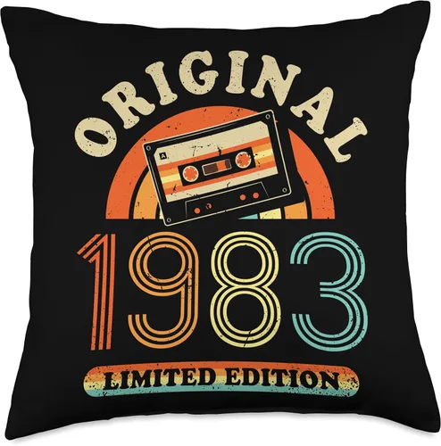 Vista 4 de Retro Limited Edition yy Cassette Tape 41th Birthday Throw Pillow