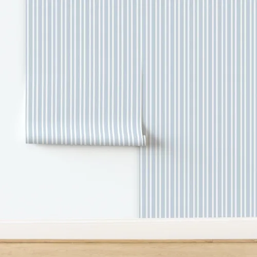 Vista 4 de Spoonflower Pale Stripe - Papel tapiz extraíble para cuarto de bebé Rollo de 24 x 144 pulgadas Rayas a rayas francesas azul y blanco