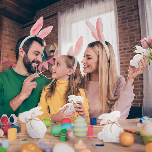 Vista 4 de 6 letreros de madera para mesa de conejo de Pascua, decoración de casa de campo con forma de conejito de primavera blanco, centros de mesa de Pascua