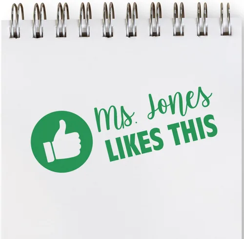 Vista 5 de Sello personalizado de Facebook Thumbs Up, bonito regalo para profesores, hecho a medida, disponible en 11 colores de tinta, tamaño 3/4 pulgadas x