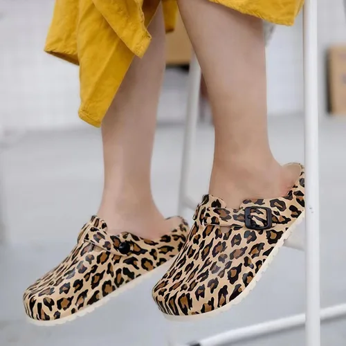 Vista 6 de Zuecos de jardín para mujer, zapatos cómodos de EVA sin cordones, bonitos zuecos impermeables impresos para enfermeras, hogar, exteriores, cocina