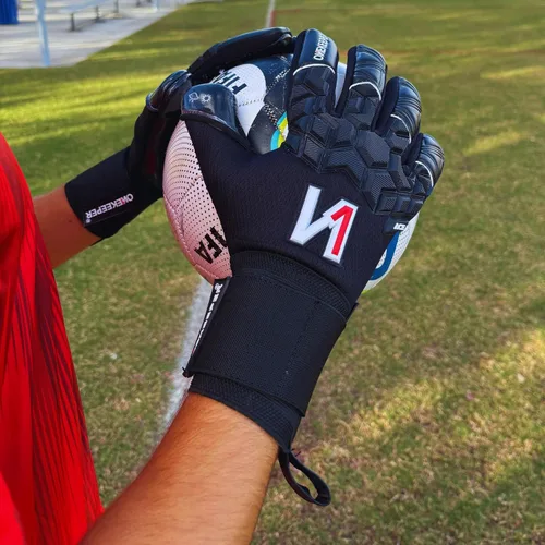 Vista 8 de ONEKEEPER ACE Guantes de portero – Protección sin dedos – Guantes de portero de fútbol profesional para niños, jóvenes y adultos – látex de contacto