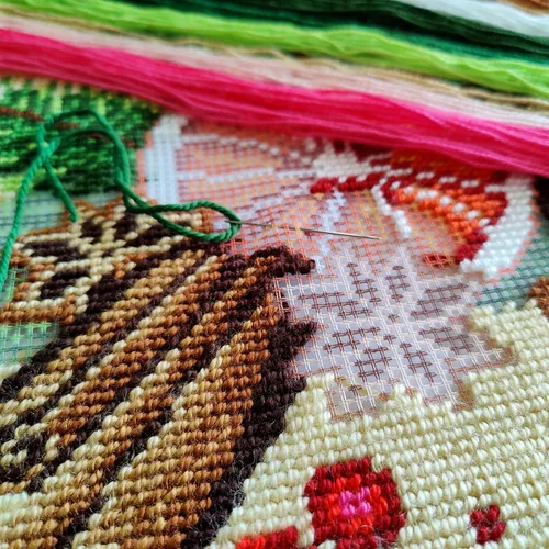 Vista 3 de Brvsk Kit de punto de cruz estampado navideño para adultos y principiantes — Vino caliente de 16 x 16 pulgadas con diseño impreso claro y preciso