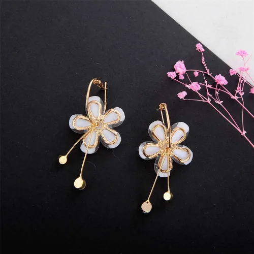 Vista 2 de Pendientes colgantes de flor de círculo grande para mujer, asimétricos, de cadena larga, con borla