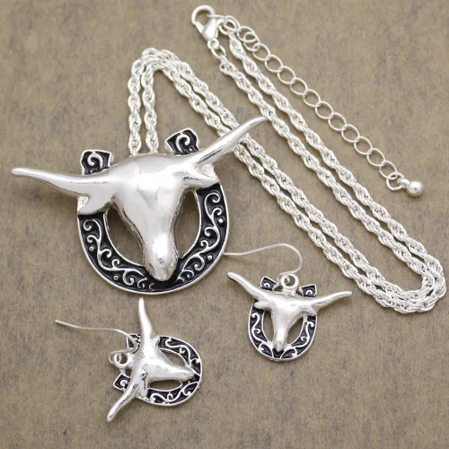 Vista 3 de RechicGu Conjunto de collar y aretes de cadena de serpiente de vaquero con sombrero de vaquero del oeste de Texas