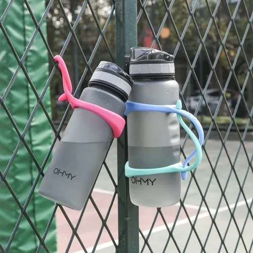Vista 5 de Correa de silicona magnética para botella de agua, correa para vaso de agua, versátil anillo deportivo para botella – Correa portadora de botella