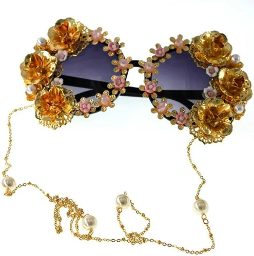 Vista 4 de Colygamala Gafas de sol barrocas de lujo con diseño de flores de metal para mujer, con estuche
