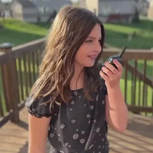 Vista 2 de Wishouse Walkie Talkies para niños y adultos de largo alcance recargable, regalo de cumpleaños de Navidad para niños y niñas de 3, 4, 5, 6, 7, 8, 9