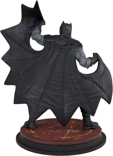 Vista 15 de San Diego Comic-Con 2019 DC Heroes Batman Damned: Batman Statue