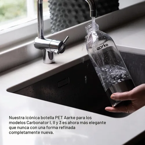 Vista 2 de Aarke Botella reutilizable de acero inoxidable PET extra para carbonatador l, ll, y 3, sin BPA y no tóxico, 1L/34 fl oz