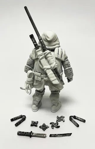 Vista 10 de PlayMates Teenage Mutant Ninja Turtles: The Last Ronin presenta una figura de acción exclusiva, multicolor