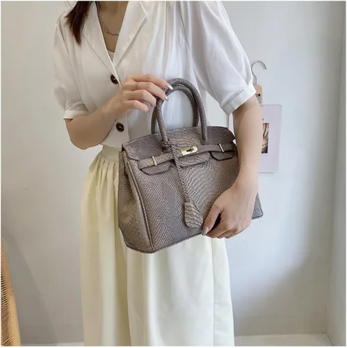 Vista 5 de Bolso bandolera de cuero con asa superior para mujer con correa desmontable