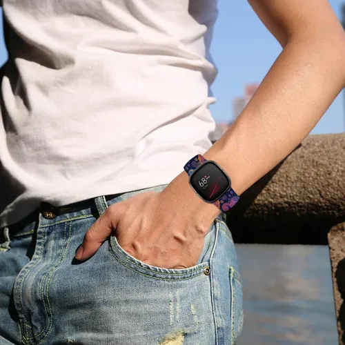 Vista 6 de Correas de reloj de dibujos animados con estampado floral compatibles con Fitbit Versa 4/Versa 3/Fitbit Sense 2/Sense Band de silicona suave