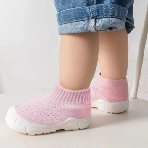 Vista 5 de DEBAIJIA Zapatos para niños pequeños de 1 a 5 años, entrenadores para primeros pasos para bebés, niños y niñas, suaves y lindos, Wzx01-Amarillo