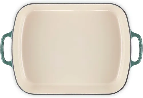 Vista 3 de Le Creuset Tostador rectangular Signature de hierro fundido esmaltado, 5.25 cuartos de galón (9.8" x 13"), Artichaut