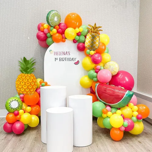 Vista 4 de Juego de arco de globos frutales Twotti de 149 piezas, globos rosa pastel amarillo verde Citrus Balloons, Watermelon Pineapple Tropical Mylar Foil