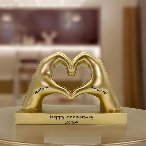 Vista 6 de Estatua de mano con forma de corazón dorada personalizada para novia, esposa, regalos del día de San Valentín para mujeres, parejas, decoraciones