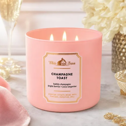 Vista 5 de Bath and Body Works White Barn Vela con 3 mechas con aroma a champán tostado, etiqueta básica de White Barn, 14.5 onzas