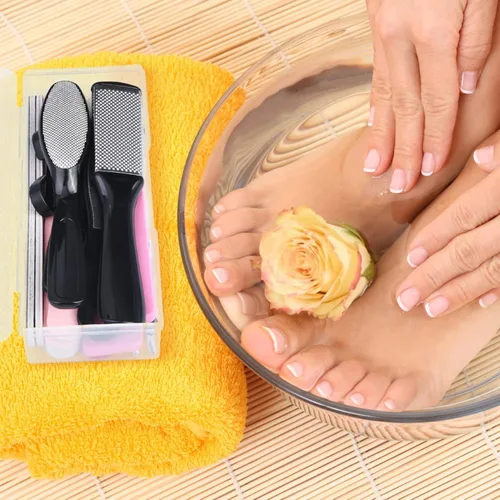 Vista 6 de Kit profesional de cuidado de pies, juego de pedicura de 30 piezas con lima de pies, afeitadora de callos, removedor de piel dura (negro)