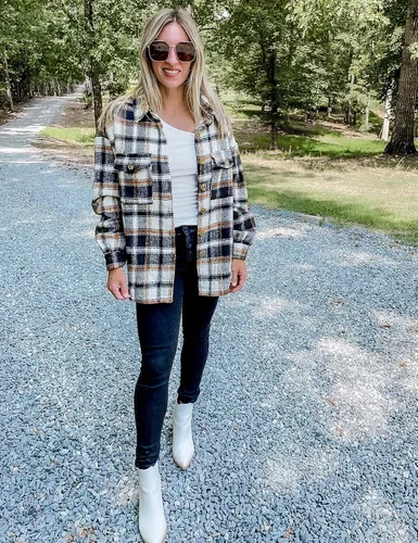 Vista 4 de GRAPENT Chaqueta de franela a cuadros de gran tamaño con botones para mujer, abrigos de manga larga