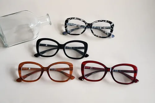 Vista 6 de Eyekepper Paquete de 4 lentes de lectura elegantes para mujeres de gran tamaño +0.50