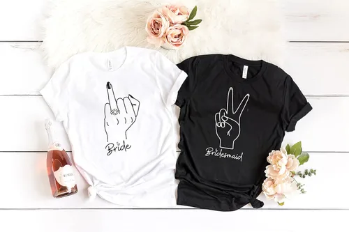 Vista 6 de Bride Shirt, Bridesmaid Shirt, Bachelorette Party T-Shirt, Bridesmaid Proposal Gifts, Bridal Party Matching Shirt, Wedding Party Gift