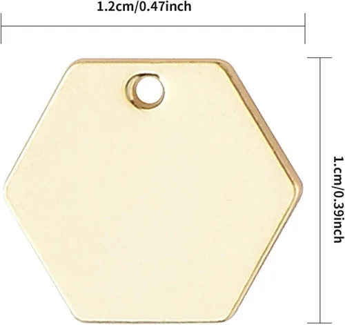 Vista 2 de NUORUI 20 colgantes de latón con etiqueta de estampado en blanco para hacer joyas (hexagonal dorado)