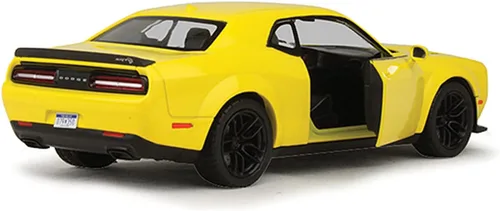 Vista 4 de Motormax 2018 Dodge Challenger SRT Hellcat Widebody Amarillo 1/24 Diecast Model Car 79350
