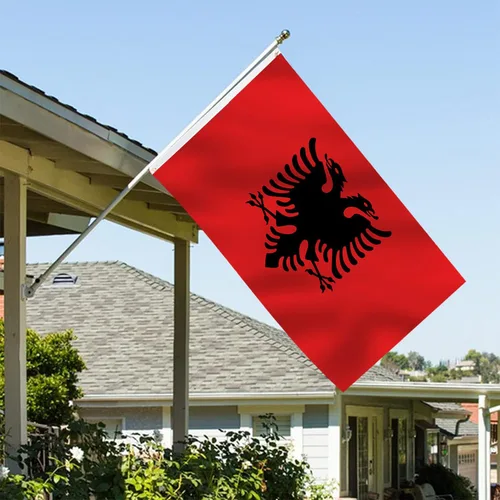 Vista 2 de Bandera albanesa de Albania 3x5 doble cara para exteriores, banderas nacionales del país de alta resistencia de 3 capas de poliéster con 2 ojales
