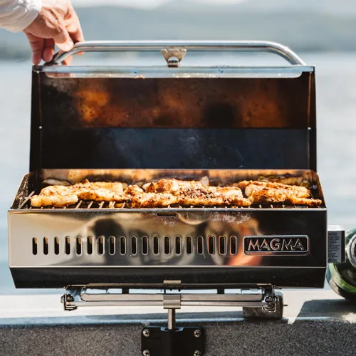 Vista 4 de Magma Products, A10-803 Connoisseur Series ChefsMate parrilla portátil a gas