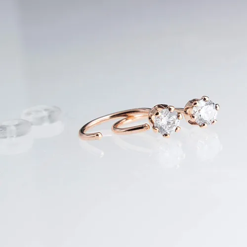 Vista 5 de Half Huggie Birthstone Gold Hoop Earrings for Women Tiny Cartilage Stud Piercing Earring Hypoallergenic Earring Screw Back Dainty Hug
