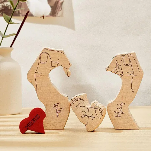 Vista 3 de Pies de bebé de madera personalizados con nombres de familia, We are One, rompecabezas de nombres de miembros de la familia personalizados, regalos
