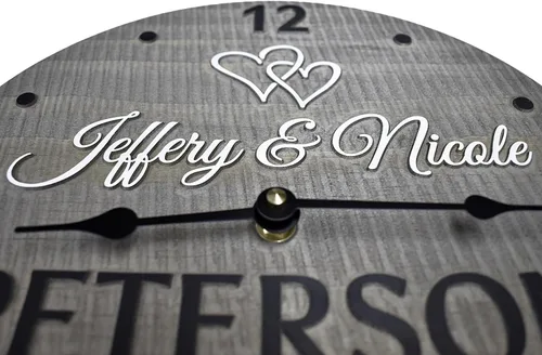 Vista 4 de Reloj de pared de madera hecho a mano de 11 pulgadas personalizado para pareja