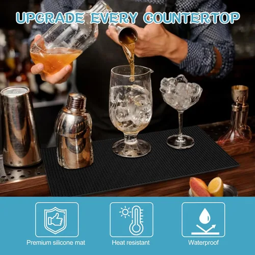 Vista 4 de 28 piezas de suministros de bartending bandeja para decorar con tapa, barra de 3 niveles, 14 vertedores de botellas de licor, 2 botellas de plástico
