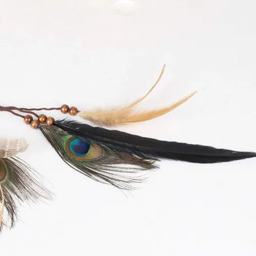 Vista 7 de Diadema de plumas hippie indio bohemio con borla bohemia para Halloween diadema para el pelo para mujer adorable corona para decoración de fiesta