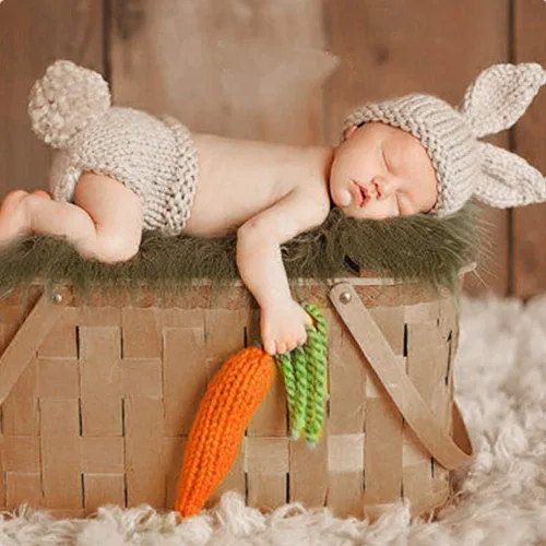 Vista 2 de IWEMEK Traje de Pascua para recién nacidos, para niños, niñas, accesorios de fotografía, cumpleaños, hecho a mano, ganchillo, zanahoria, conejo