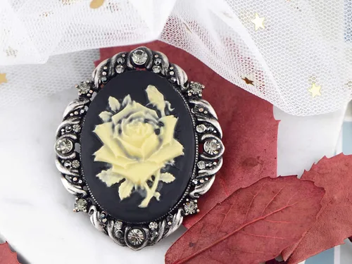 Vista 2 de Alilang Broche de camafeo de flores de cristal rosa y rosa de inspiración vintage