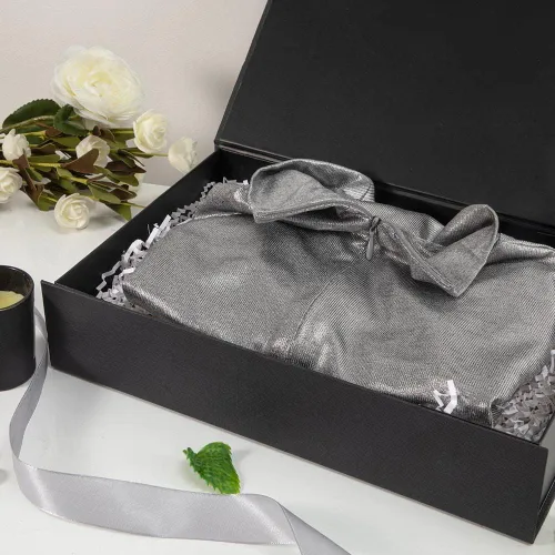 Vista 5 de Caja de regalo negra con tapa de 12 x 8 x 2.5 pulgadas, caja de regalo magnética para envolver, caja de regalo a granel para regalo, grano de malla