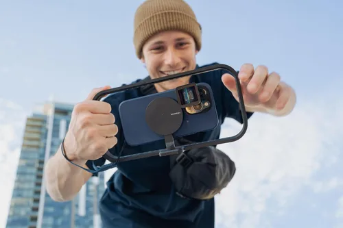 Vista 2 de Moment Funda para cámara para iPhone 15, compatible con MagSafe, fija filtros QuickLock y lentes de la serie T (montaje se vende por separado)
