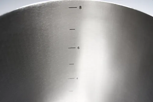 Vista 2 de Northern Brewer - Hervidor de cerveza de acero inoxidable MegaPot con marcas de volumen (8 galones con válvula)